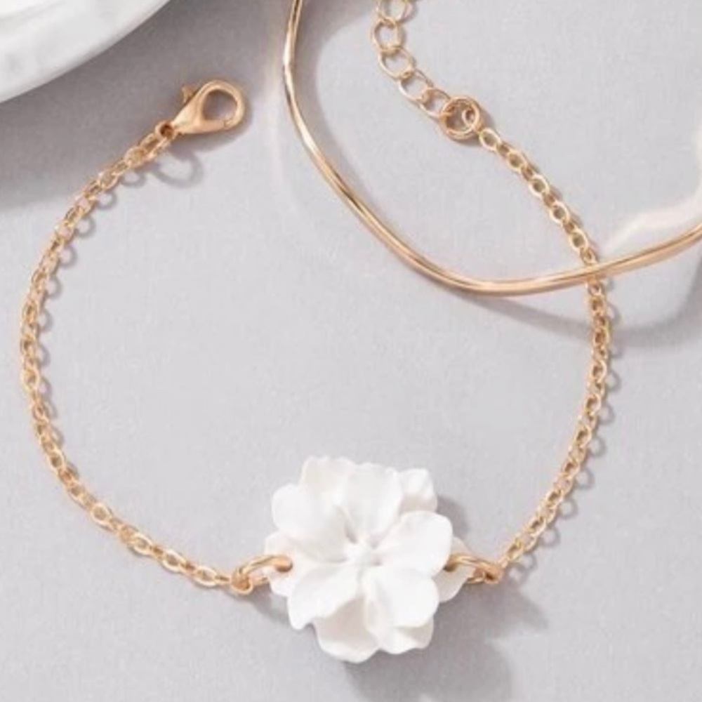 Nannette Lapore Gold & White Flower Bracelet - Picture 2 of 8